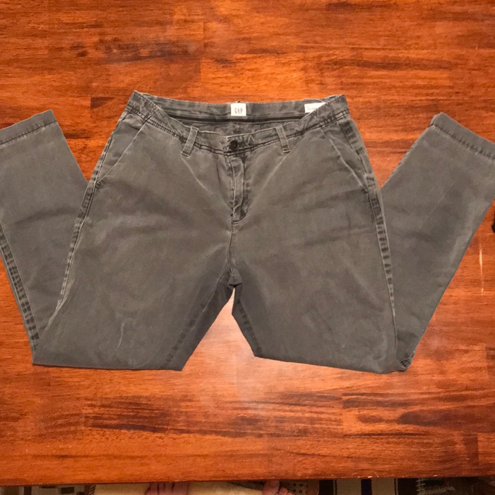 Gap girlfriend chino